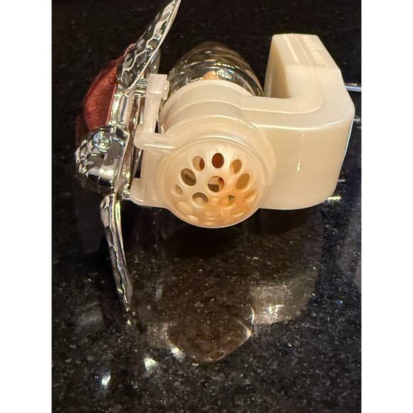 Bath & Body Works Wallflower Turtle Plugin Home Fragrance Diffuser NO Light - Picture 5 of 6